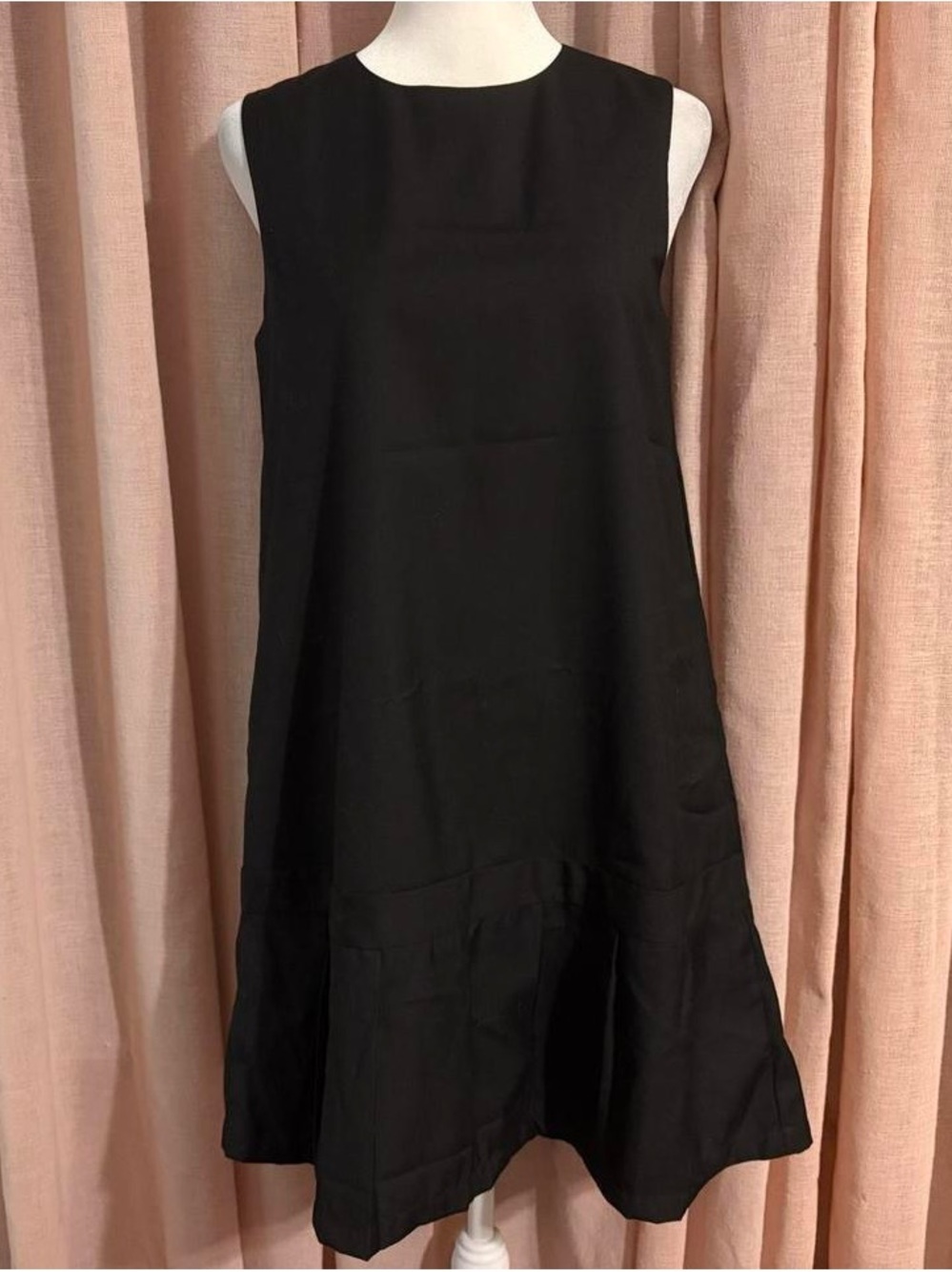 H&M Black Sleeveless Dropwaist A-Line Dress